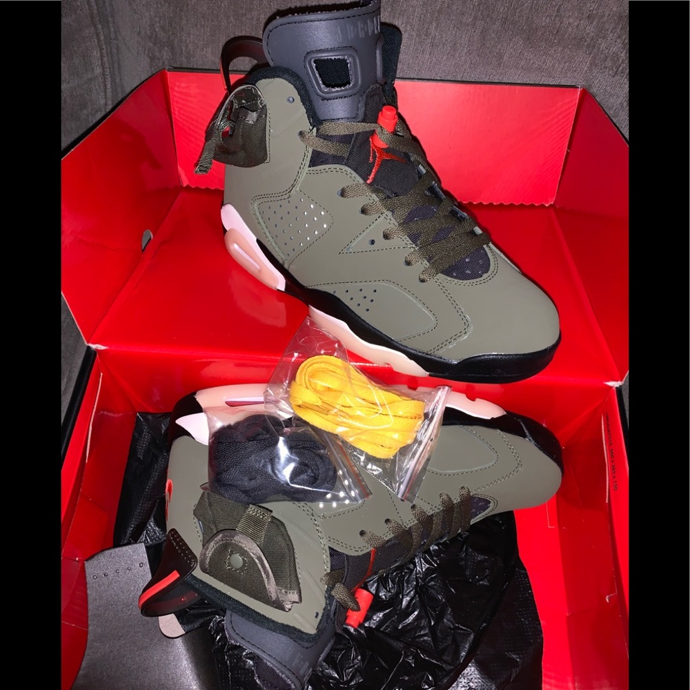 Travis Scott Jordan 6